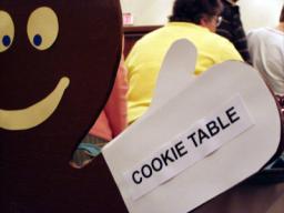 240-CookieTable-02.JPG